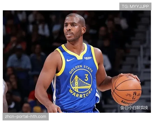 特写：38岁的克里斯·保罗仍在指挥第二阵容，梳理鹈鹕攻防节奏。